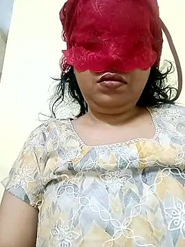 Snapshot of sunita-doll chatting on 06-18-26, 08:03 sunita-doll online show from 06-18-26, 08:03