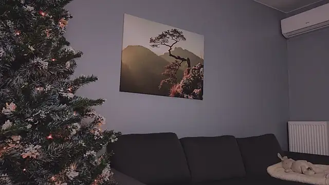 Viktoria www online show from 12-16-25, 09:31