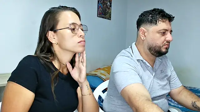 Snapshot of Paloma_Desire chatting on 01-17-25, 01:03 Paloma Desire online show from 01-17-25, 01:03