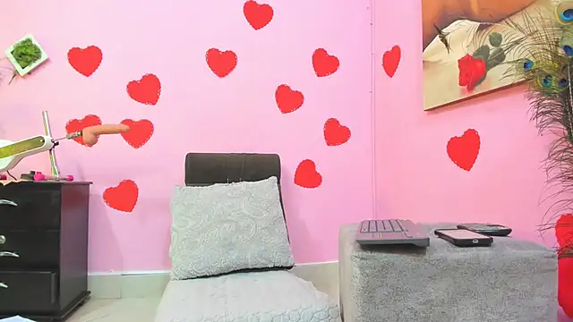 Snapshot of miss--flora chatting on 02-18-25, 10:03 miss--flora online show from 02-18-25, 10:03