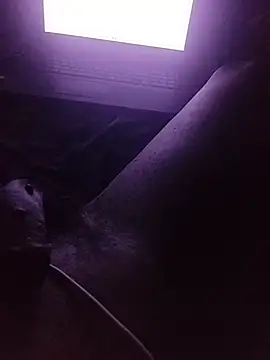 Sakile113 online show from 04-20-26, 05:48