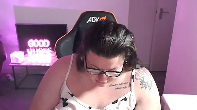 StrawberrySexx online show from 12-18-24, 07:36