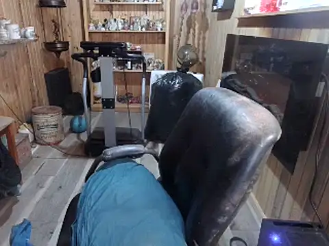 Snapshot of BrookeRides chatting on 01-19-25, 11:21 BrookeRides online show from 01-19-25, 11:21