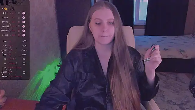 Snapshot of Alice_Dreamgirl_ chatting on 01-04-25, 01:10 Alice Dreamgirl  online show from 01-04-25, 01:10