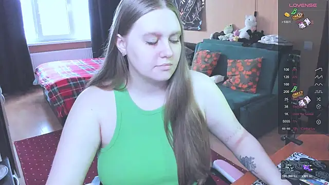 Snapshot of Alice_Dreamgirl_ chatting on 01-06-26, 09:13 Alice Dreamgirl online show from 01-06-26, 09:13