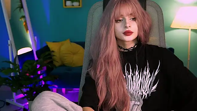 JadeCastle  online show from 03-18-25, 08:03