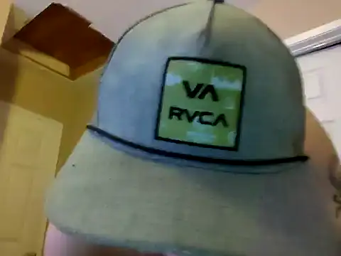 Snapshot of Huntzg23 chatting on 11-24-25, 10:59 Huntzg23 online show from 11-24-25, 10:59