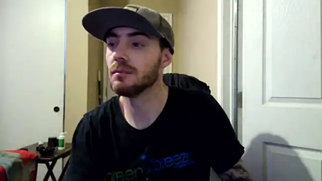 Huntzg23 online show from 04-19-26, 04:56