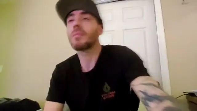 Huntzg23 online show from 04-22-26, 05:43