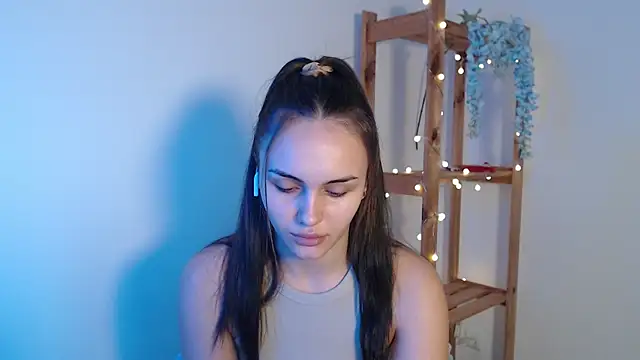 IrinaShayk18 online show from 02-01-25, 09:32