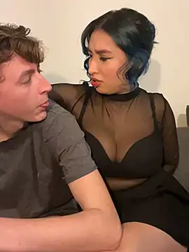 Snapshot of Bulmasexy chatting on 01-22-25, 08:49 Bulmasexy online show from 01-22-25, 08:49