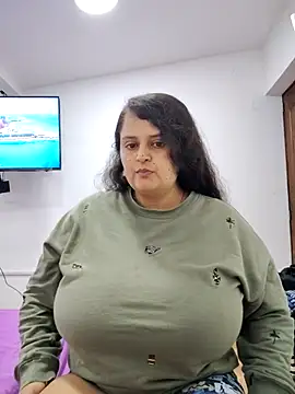 Miss balloonsmila online show from 12-02-25, 05:13