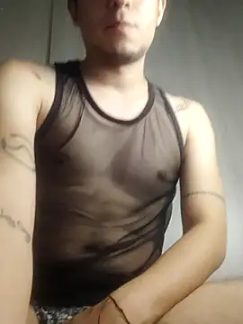 Snapshot of GamerQuinn chatting on 12-21-24, 10:50 GamerQuinn online show from 12-21-24, 10:50