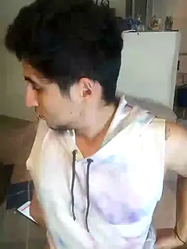 Snapshot of GamerQuinn chatting on 01-04-25, 04:23 GamerQuinn online show from 01-04-25, 04:23