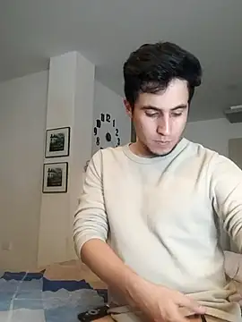 Snapshot of GamerQuinn chatting on 01-05-25, 04:25 GamerQuinn online show from 01-05-25, 04:25