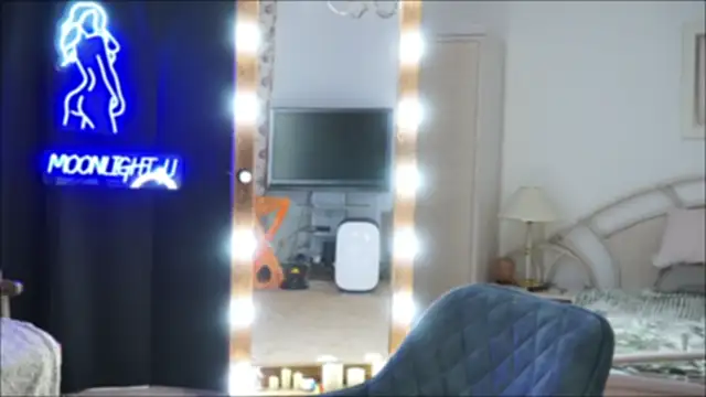 moonlight4u online show from 01-14-25, 05:19