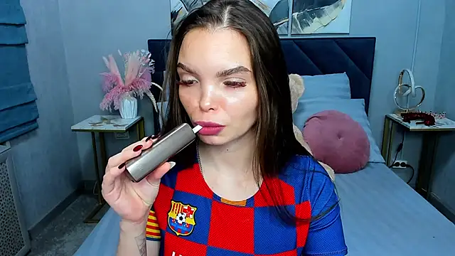 Curvy Dynamite  online show from 12-05-25, 01:14