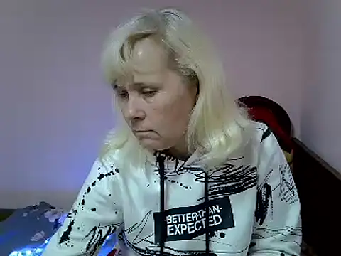 Snapshot of sakura_blonde chatting on 12-30-24, 02:30 sakura blonde online show from 12-30-24, 02:30