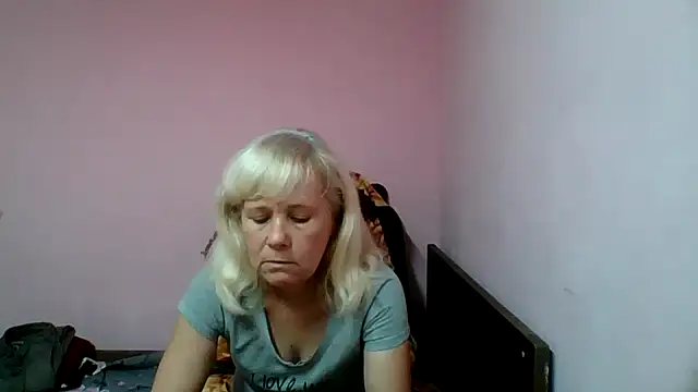 Snapshot of sakura_blonde chatting on 01-27-25, 06:09 sakura blonde online show from 01-27-25, 06:09