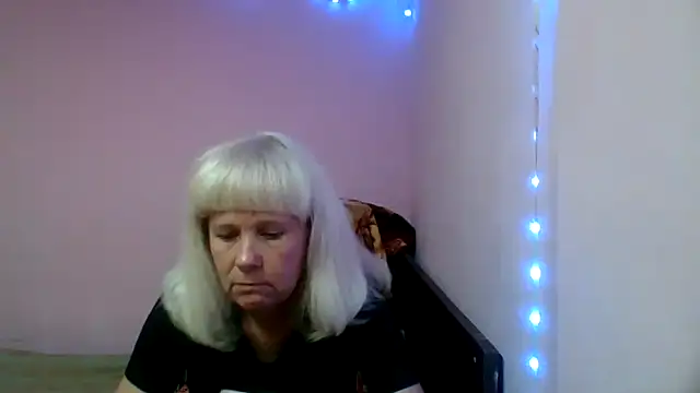 Snapshot of sakura_blonde chatting on 02-11-25, 09:03 sakura blonde online show from 02-11-25, 09:03