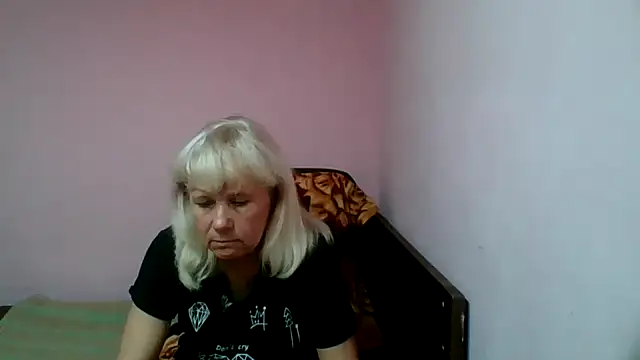 Snapshot of sakura_blonde chatting on 02-15-25, 09:49 sakura blonde online show from 02-15-25, 09:49