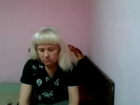 Snapshot of sakura_blonde chatting on 02-26-25, 08:00 sakura blonde online show from 02-26-25, 08:00