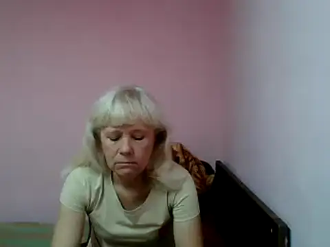 Snapshot of sakura_blonde chatting on 02-28-25, 09:04 sakura blonde online show from 02-28-25, 09:04