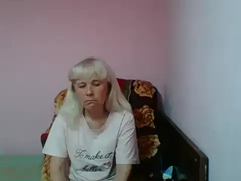 Snapshot of sakura_blonde chatting on 03-15-25, 09:05 sakura blonde online show from 03-15-25, 09:05