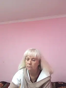 Snapshot of sakura_blonde chatting on 09-25-25, 06:44 sakura blonde online show from 09-25-25, 06:44