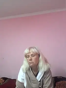 Snapshot of sakura_blonde chatting on 09-26-25, 06:50 sakura blonde online show from 09-26-25, 06:50