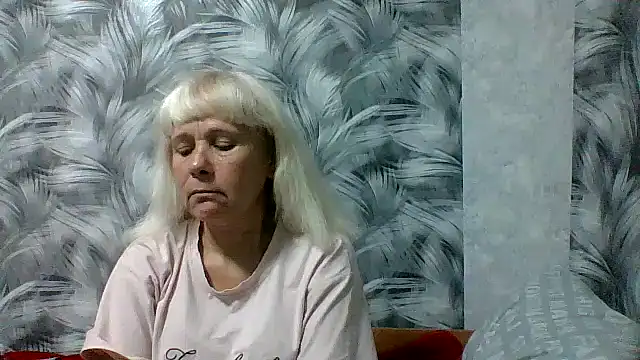 Snapshot of sakura_blonde chatting on 10-05-25, 07:45 sakura blonde online show from 10-05-25, 07:45