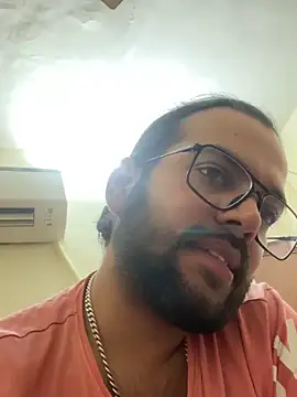 Arsh Loves Luv online show from 12-28-24, 05:57