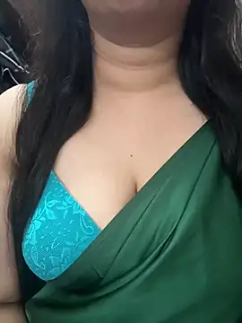 Snapshot of Akhi_Akshaya chatting on 12-18-24, 04:28 Akhi Akshaya online show from 12-18-24, 04:28