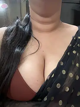 Snapshot of Akhi_Akshaya chatting on 01-07-25, 04:05 Akhi Akshaya online show from 01-07-25, 04:05