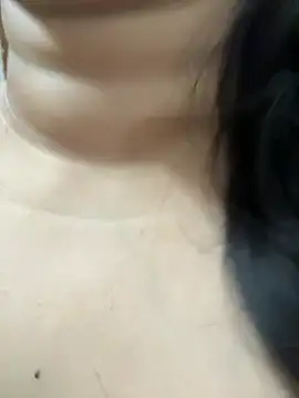 Snapshot of Akhi_Akshaya chatting on 01-12-25, 12:28 Akhi Akshaya online show from 01-12-25, 12:28