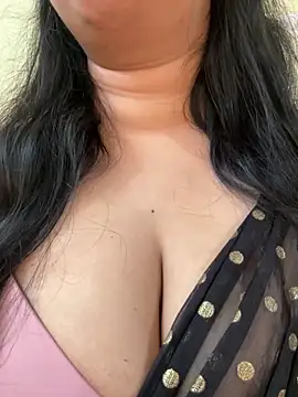 Snapshot of Akhi_Akshaya chatting on 01-25-25, 03:09 Akhi Akshaya online show from 01-25-25, 03:09