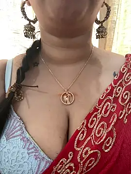 Snapshot of Akhi_Akshaya chatting on 01-30-25, 09:04 Akhi Akshaya online show from 01-30-25, 09:04