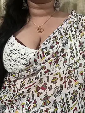 Snapshot of Akhi_Akshaya chatting on 02-08-25, 06:22 Akhi Akshaya online show from 02-08-25, 06:22