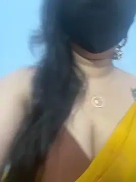 Snapshot of Akhi_Akshaya chatting on 02-09-25, 10:32 Akhi Akshaya online show from 02-09-25, 10:32