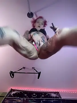 MommyMisfit online show from 01-14-26, 10:43