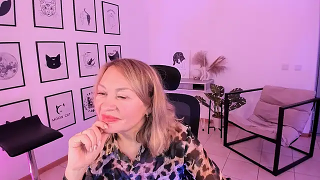 RosalindaFortuna online show from 01-13-25, 11:41