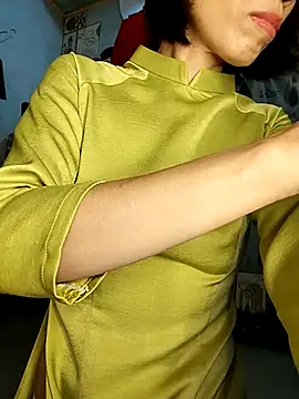 Lucy limon online show from 11-11-25, 03:28