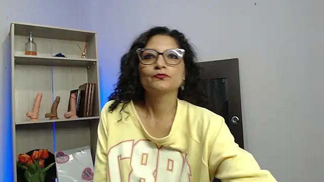 Snapshot of arianna_ros3 chatting on 01-18-25, 05:48 arianna ros3 online show from 01-18-25, 05:48