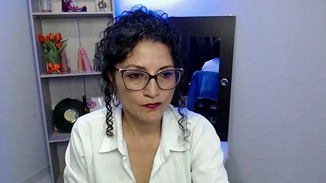 Snapshot of arianna_ros3 chatting on 02-01-25, 07:13 arianna ros3 online show from 02-01-25, 07:13