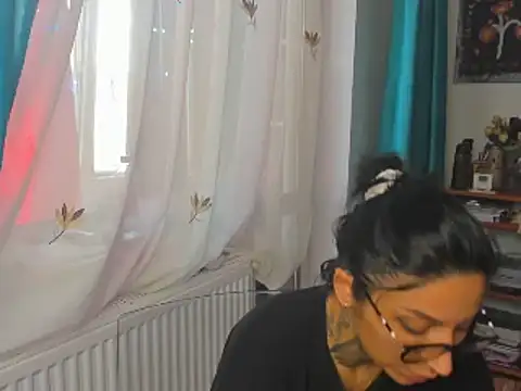 Lucky Deniz online show from 12-20-24, 07:01