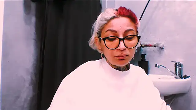 Lucky Deniz online show from 11-23-25, 10:04