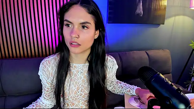 Gaby Ferrer online show from 11-26-25, 04:08