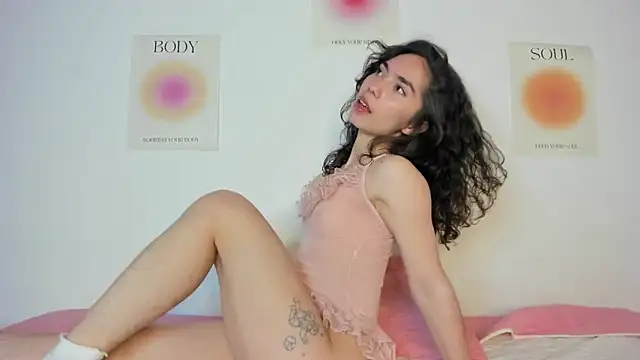 Snapshot of Ana_is_from_Heaven chatting on 10-08-25, 01:25 Ana is from Heaven online show from 10-08-25, 01:25