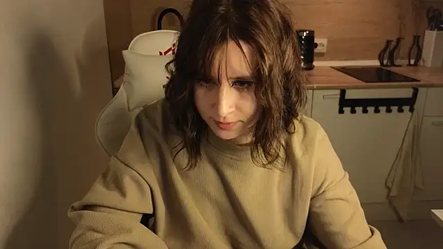 Snapshot of whatamarrie chatting on 12-20-24, 09:28 whatamarrie online show from 12-20-24, 09:28