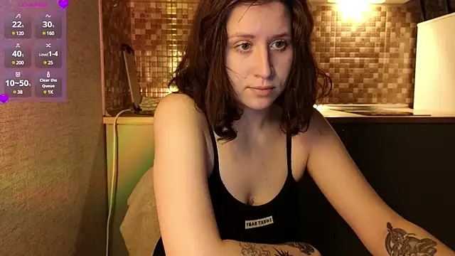 Snapshot of whatamarrie chatting on 01-23-25, 10:33 whatamarrie online show from 01-23-25, 10:33